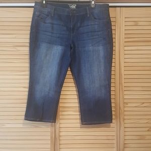 Old Navy Crop Jeans
